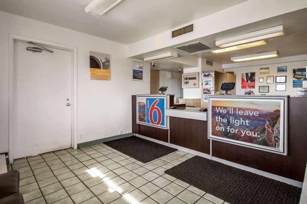 Motel 6 Wendover Beltér fotó